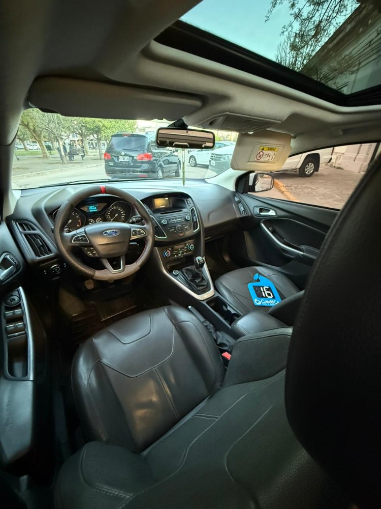 Ford FOCUS SE PLUS — foto 2